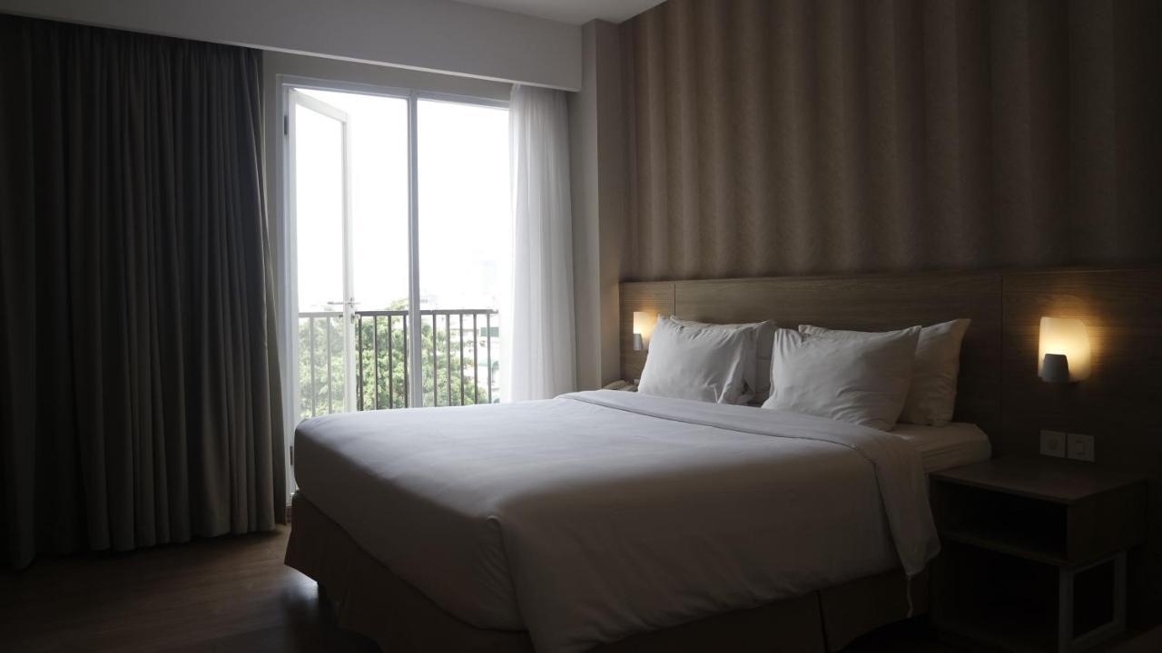 Ayaka Suites Jakarta Exterior photo