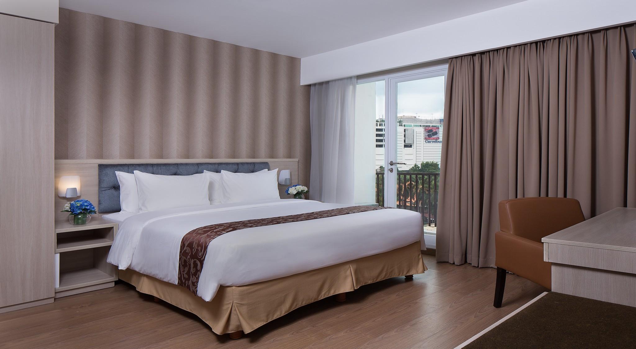 Ayaka Suites Jakarta Exterior photo