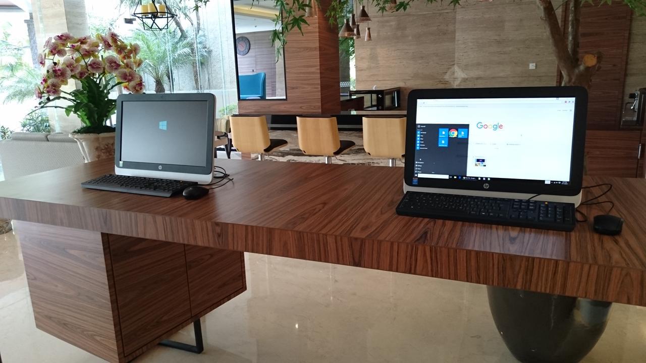 Ayaka Suites Jakarta Exterior photo